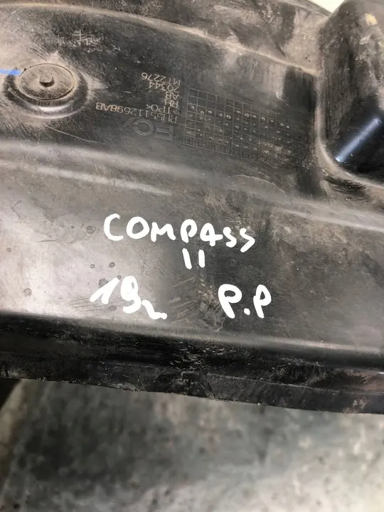 Oikea Etulokasuoja Jeep Compass II image 6