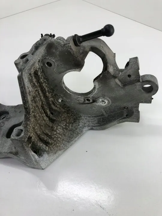 Suporte compressor ar condicionado Audi A6 S6 C7 OEM 04L903143D image 5