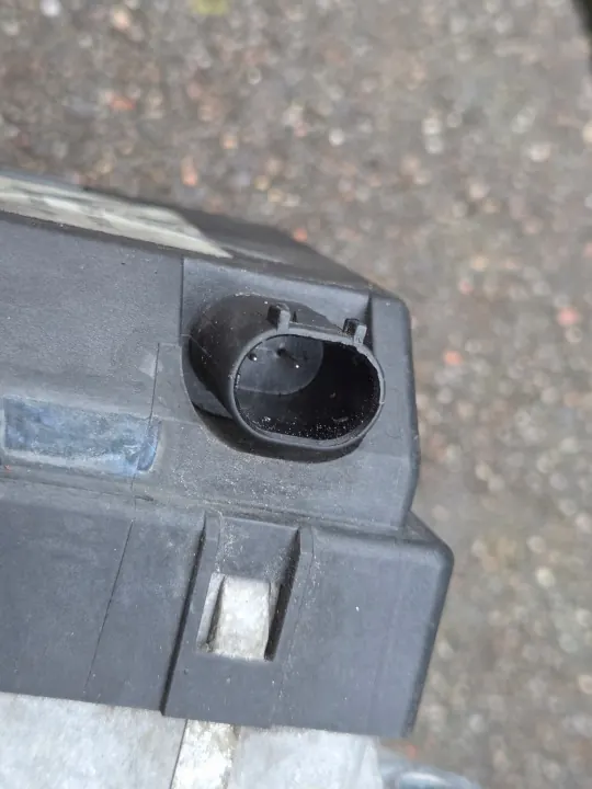 Chauffe-eau Mercedes OEM A0001591604 pour Classe S W220 image 4