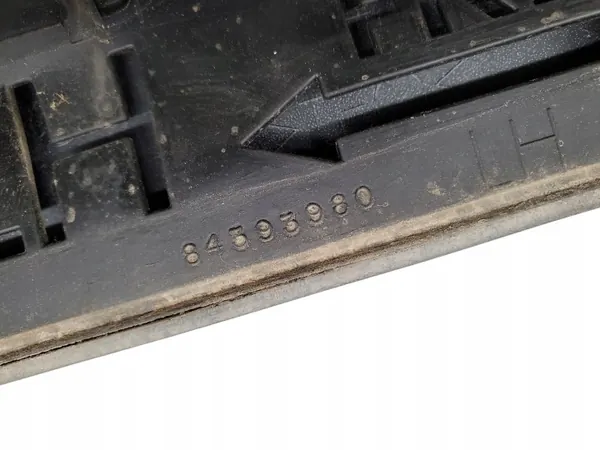 Cadillac Escalade IV Vasen kattokaide OEM 84393980 image 6