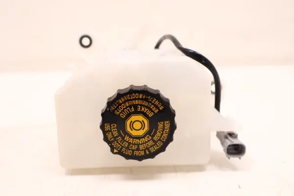Bremsflüssigkeitsbehälter OEM ACMACMACM für Toyota RAV4 image 3