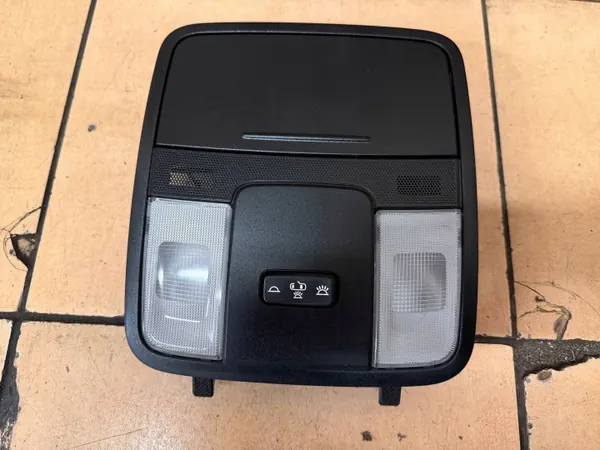 Kia Ceed III Innenraumleuchte OEM 92800M6010 - Gebraucht image 2