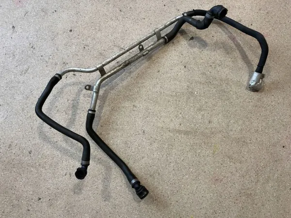 Durite de refroidissement huile BMW M2 F87 OEM 2409077 image 3