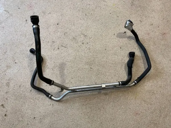 Durite de refroidissement huile BMW M2 F87 OEM 2409077 image 4
