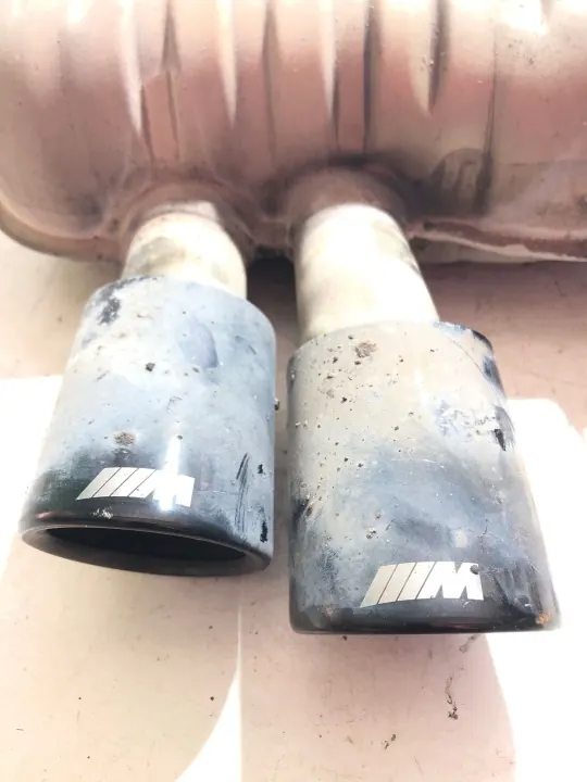 Silenciador escape BMW OE OEM 18307646923 - Usado image 4