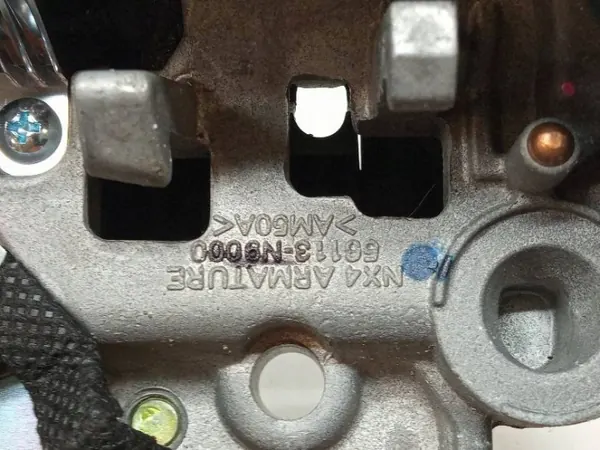 OEM 56170N9000 Läderratt - Begagnad image 9