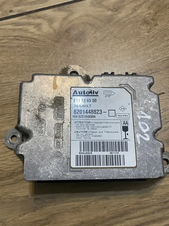 Unité de contrôle Airbag Renault Master III 10-24 image 2
