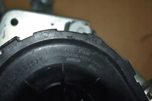Toissijainen ilmamäntä OEM 125600-0210 Nissan GT-R R35:lle image 4