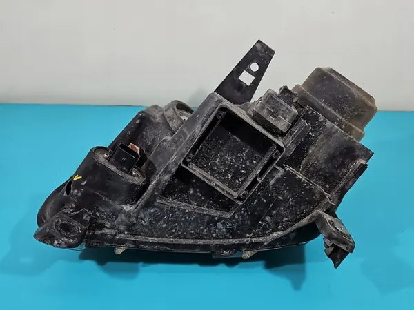 Farol direito Jeep Compass I 06-16 image 9