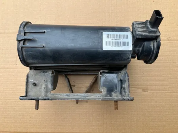 Jeep Grand Cherokee III 3.7 Fuel Vapor Canister P04891762AA image 2