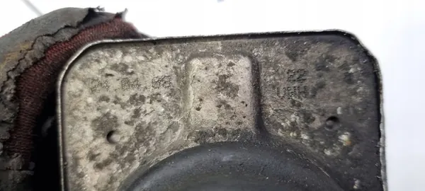 Ölkühler 045115389H Dodge Journey image 2