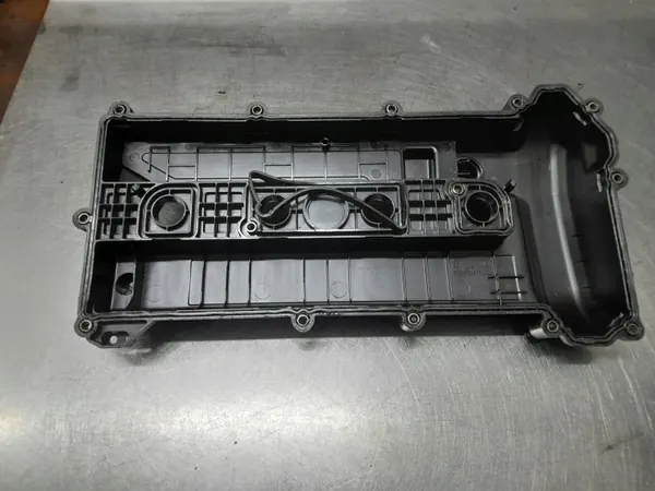 Venttiilikansi OEM 5S6G-6K272-BB Volvo Ford 2.0 16V image 4