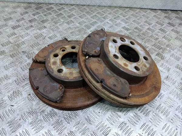 Kit Discos & Pastilhas Travão Dianteiro OEM Wrakowisko-19071- image 2