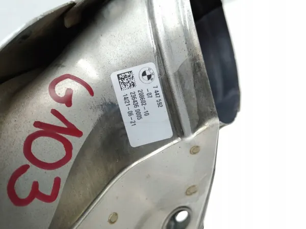 Punta de escape derecha BMW X7 G07 OEM 7447592 image 8