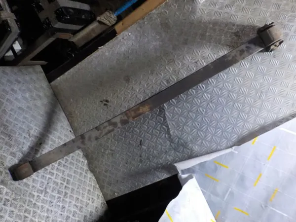Mercedes Sprinter Achterveren OEM 9063201606 image 3