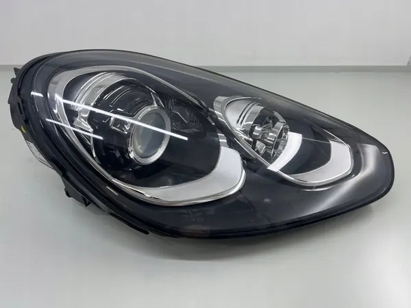Porsche Cayenne Farol Xenon Direito NOVO 7P5941752F image 4