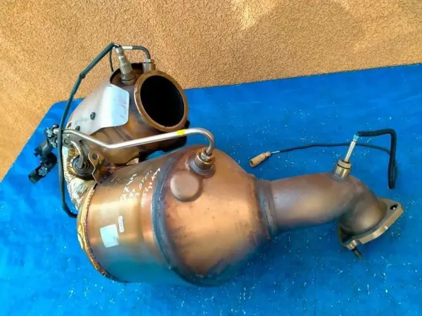 Filtro DPF Audi Q7 OEM 4M0131765J - Usado image 3