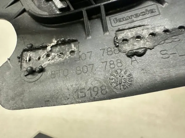 OEM 8T0955636 Scheibenwascherdüsenabdeckung Audi A5 image 4