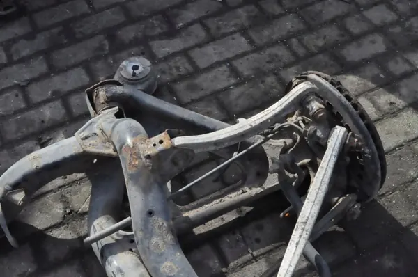 Hinterachsschwinge OEM 7L0500041 für VW Touareg image 8