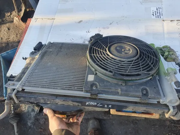 Barra estabilizadora dianteira OEM Opel Astra G II 2003 image 8