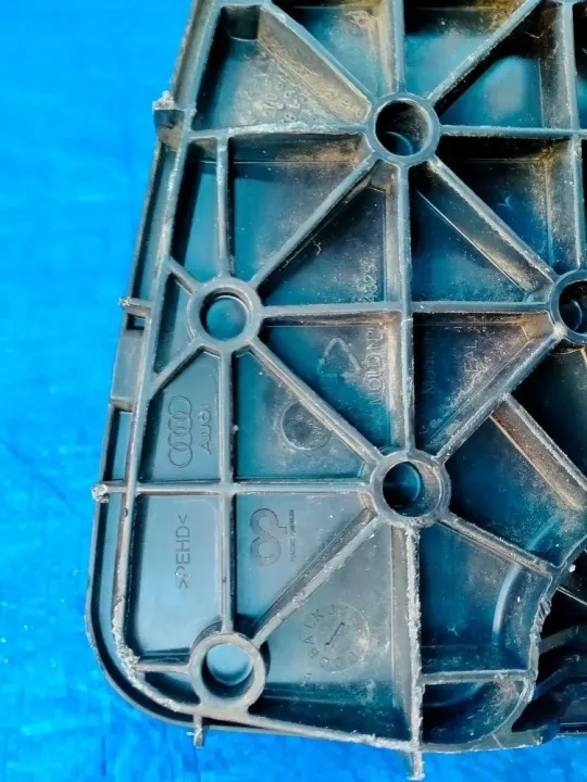 Bomba Tanque AdBlue Audi A4 B9 OEM 8W0131969L image 7