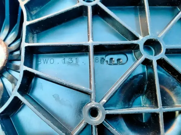Bomba Tanque AdBlue Audi A4 B9 OEM 8W0131969L image 8