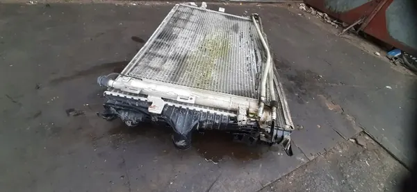 Correia do ventilador do radiador dianteiro Volvo XC90 image 4