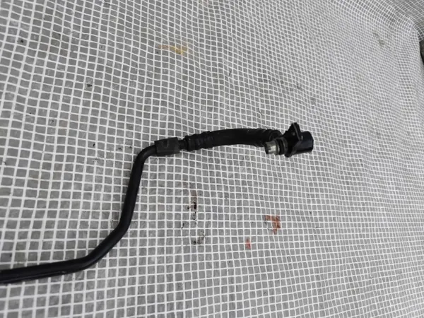 Conducto de aceite caja Audi A8 D3 3.0 TDI OEM 4E0317817L image 3
