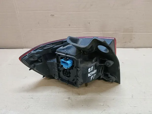 VW Passat B8 Kombi Luz Trasera Derecha 3G9945208J image 2