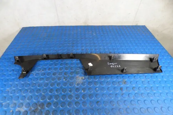 Garniture console Skoda Fabia III OEM 6V1858418A image 3