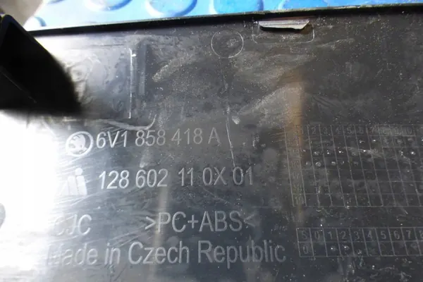 Garniture console Skoda Fabia III OEM 6V1858418A image 7