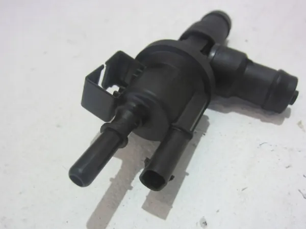Soupape de ventilation réservoir BMW OEM 7643106 F30 G01 G30 image 5