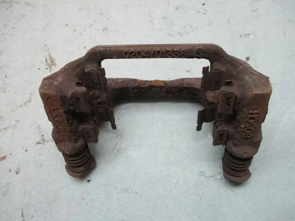 Support de serrage arrière OEM 47721-05070/47722-05040 image 5