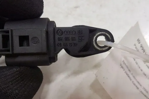 Kampiakselin sijaintisensori AUDI A6 3.0L Diesel 06E905163 image 4
