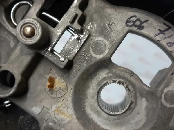 Volante Citroen DS3 OEM 96883081ZD - Usado image 3