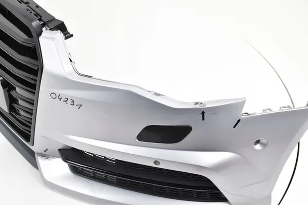 AUDI A6 C7 Paraurti Anteriore Griglia OEM 4G0807437 image 3