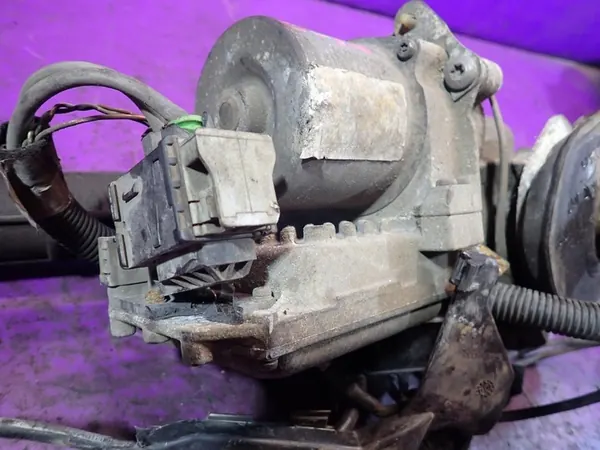 PEUGEOT 207 06-09 1.4 VTI Caixa de Direção 6820000090 image 8