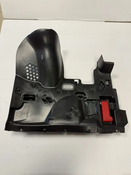 Mercedes W204 C-Klasse Dashboard Cover A2046800108 image 2