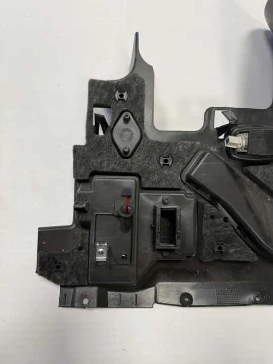 Mercedes W204 C-Klasse Dashboard Cover A2046800108 image 4