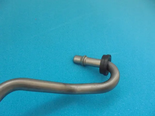 Mercedes Oljekylarslang OEM A2132703800 - Begagnad image 3