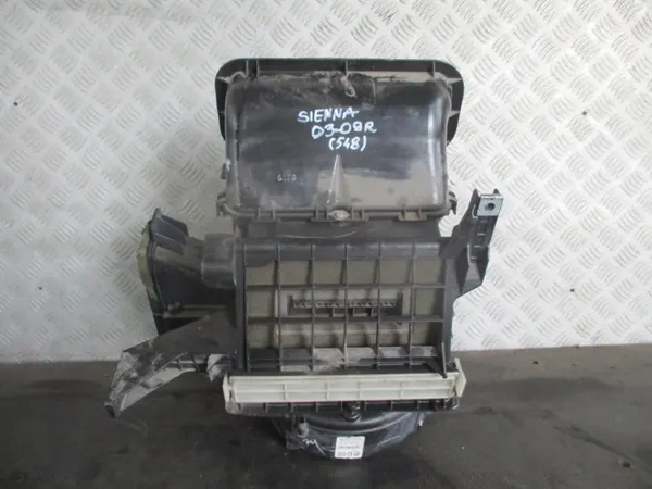 Verwarmingskern behuizing OEM 87010-08100 voor Toyota Sienna image 2