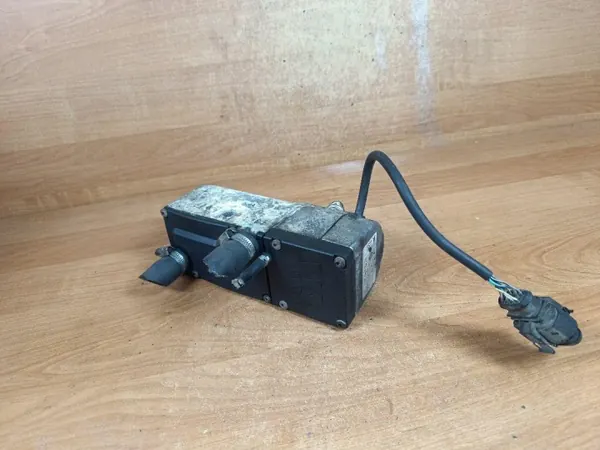 Webasto Hydronic Diesel Mercedes Vito W638 6388351901 image 2