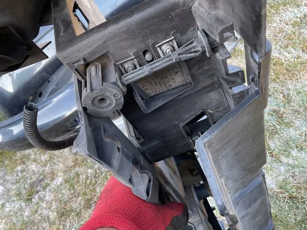 Radar sensor Peugeot 3008 5008, OEM 9673046780 image 2