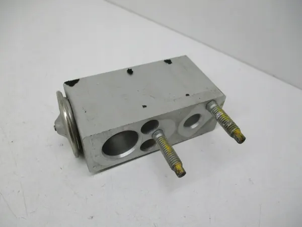 Fiat 500E 13-19 Expansionsventil OEM image 3