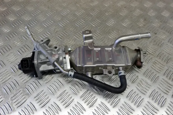 Soupape EGR Refroidisseur OEM 2560137020 Toyota Hybride image 8