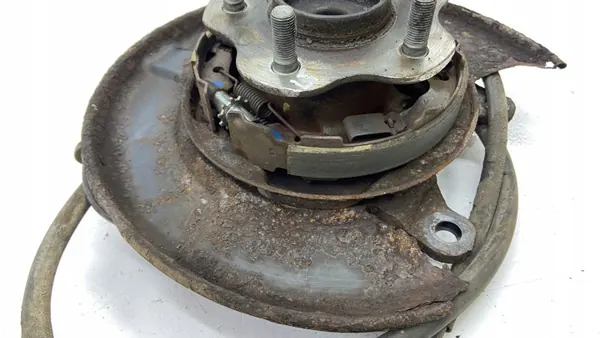 ZWROTNICA PIASTA LEWY TYŁ NISSAN QASHQAI J10 07-13 OEM image 3