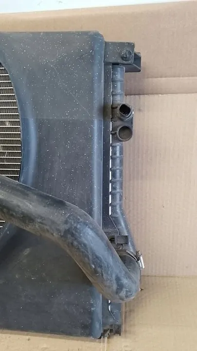 Behr Hella Service Vattenkylare image 3