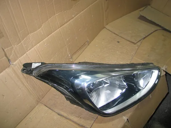HYUNDAI I10 II 13- Faro Derecho Europa image 4