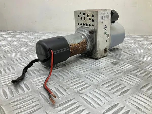 Pompe de toit Cabriolet Audi A3 S3 8V 2014 A375409011 image 1