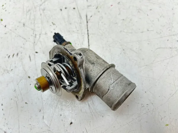Thermostat Maserati Coupe OEM MAM76786 - Occasion image 2